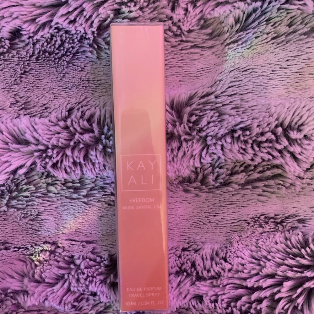 Kayali Freedom Musk Eau de Parfum Travel Spray 10 ml